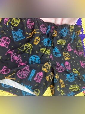 Star Wars lined swim trunks men size XL